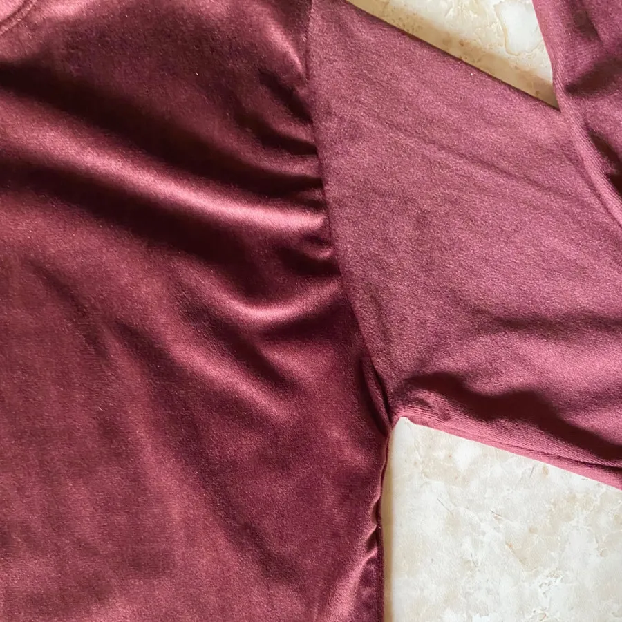 بلوز مخمل زرشکی