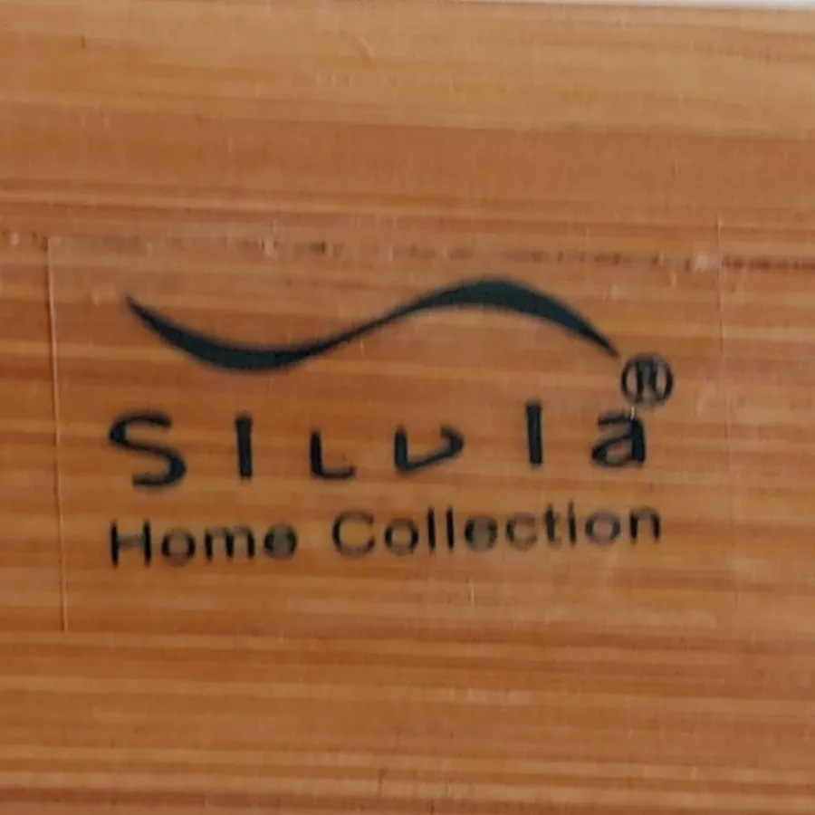 استند چوبی سیلویا