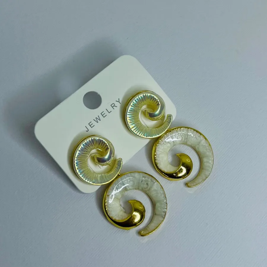 گوشواره صدف