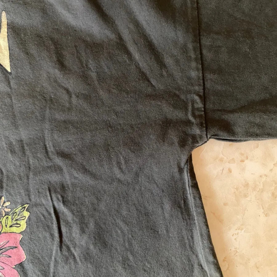 تیشرت کراپ نخی