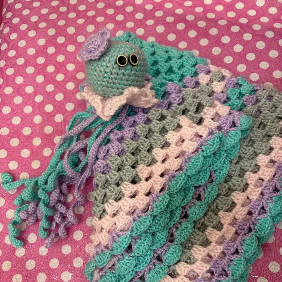 پتو  نوزاد قلاب بافی