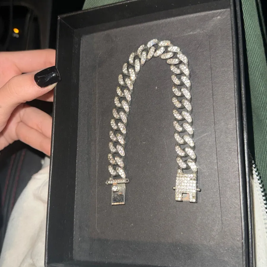 ست گردنبند و دستبند فول