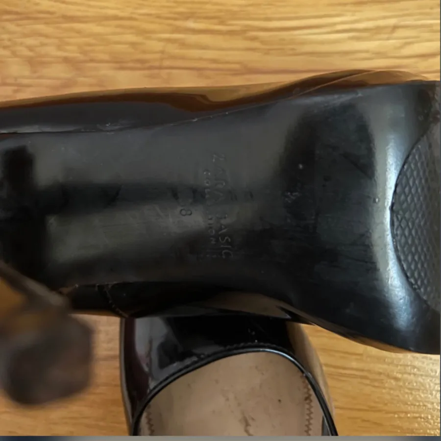 کفش زارا ورنی