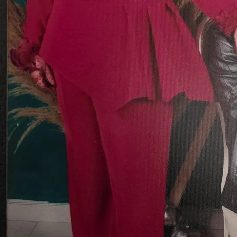 شومیز و شلوار قرمز مخصوص