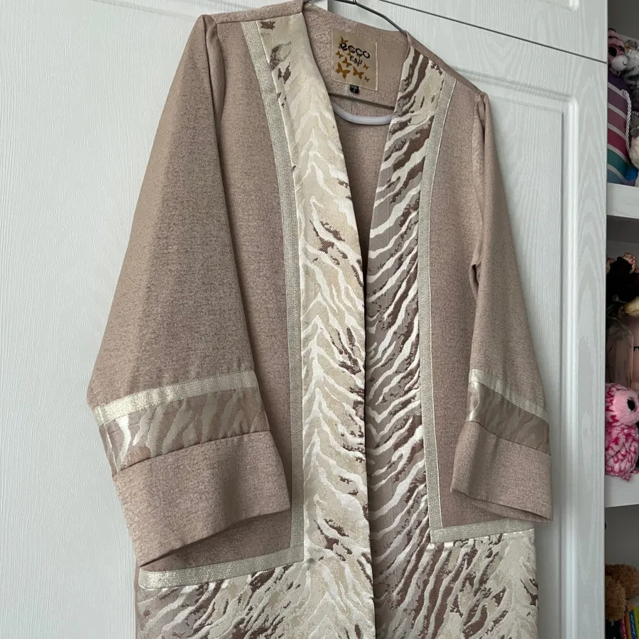 مانتو کتی ژاکارد