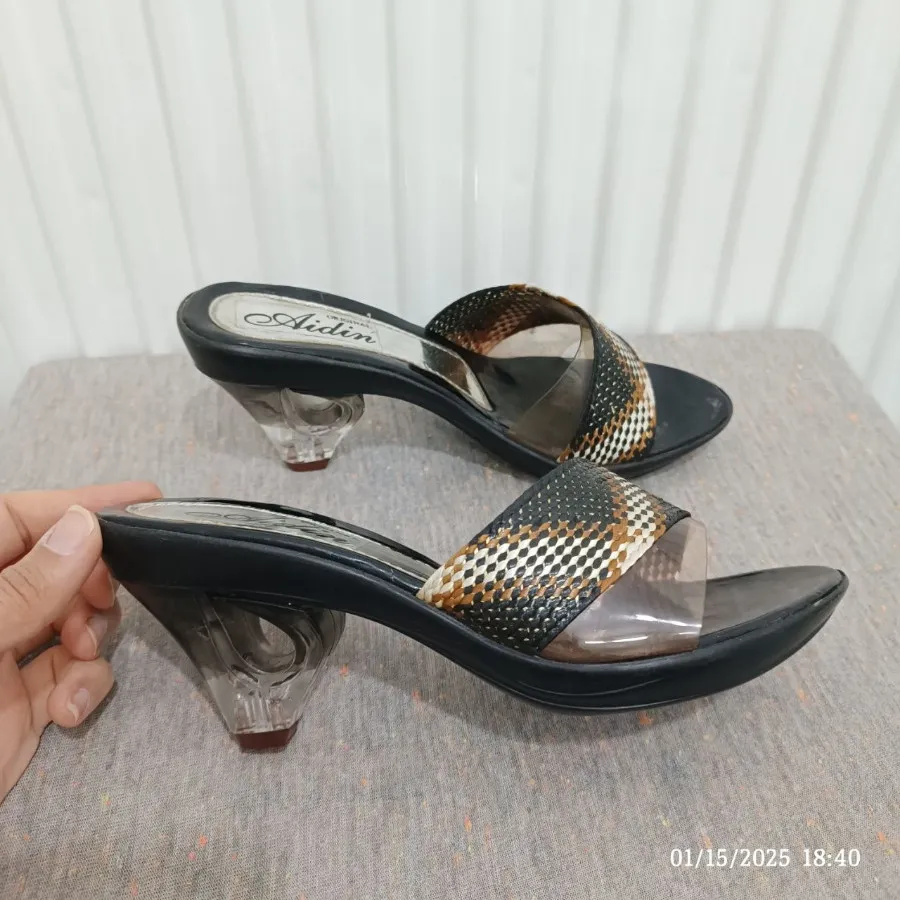 دمپایی زنانه