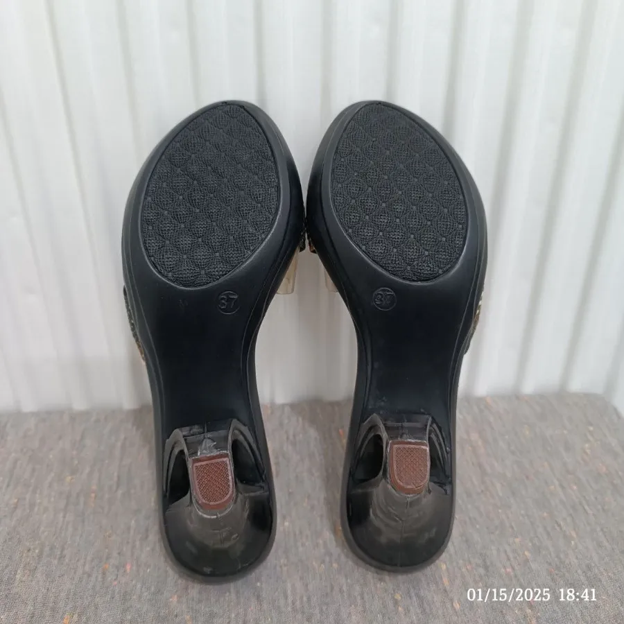 دمپایی زنانه