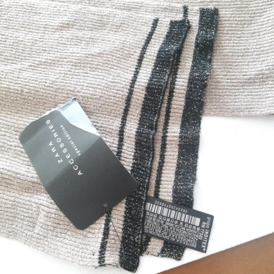 شال یا دستمال زارا