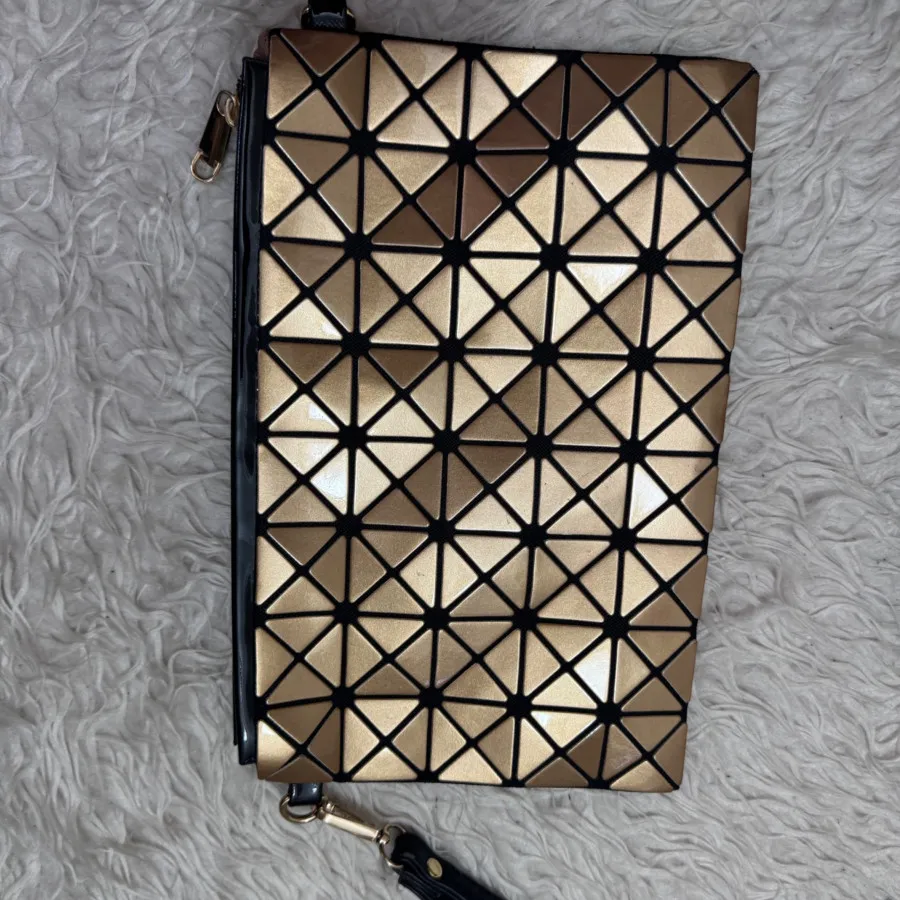 کیف کلانچ مهمانی طلایی بژ