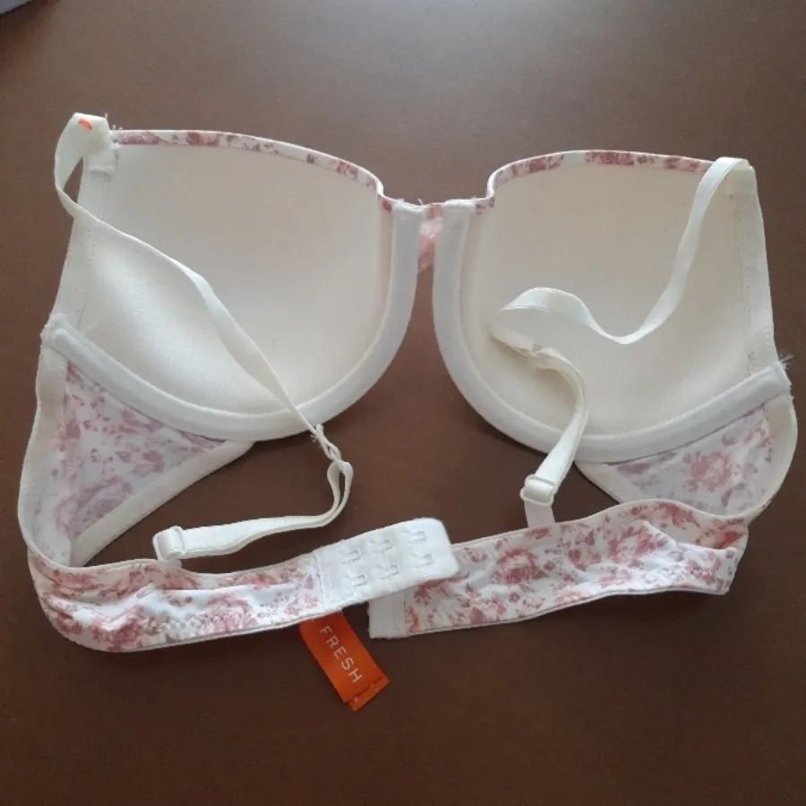 سوتین از برند JOE FRESH