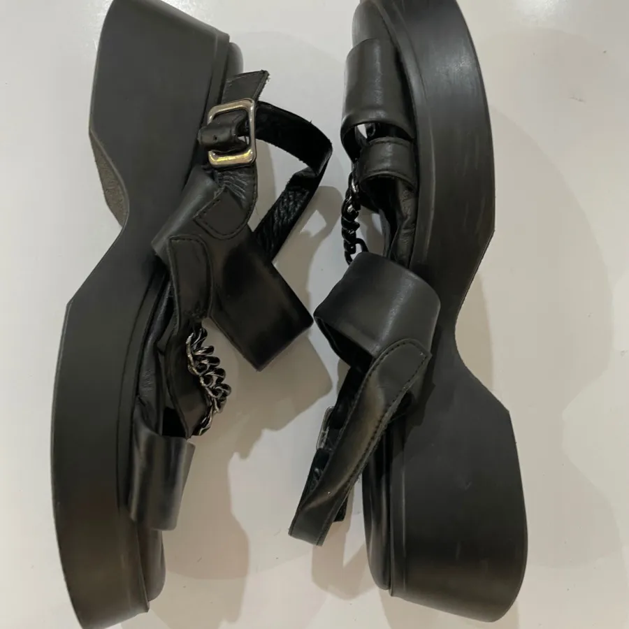 صندل خارجی برند 38