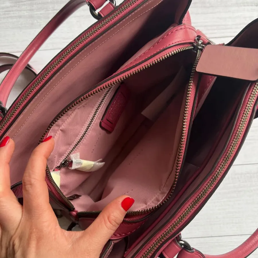 کیف صورتی کوچ