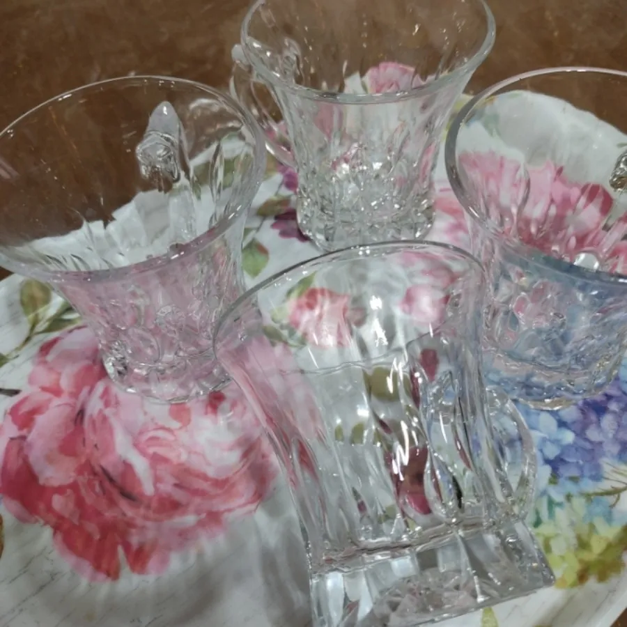 استکان آدریا گلس