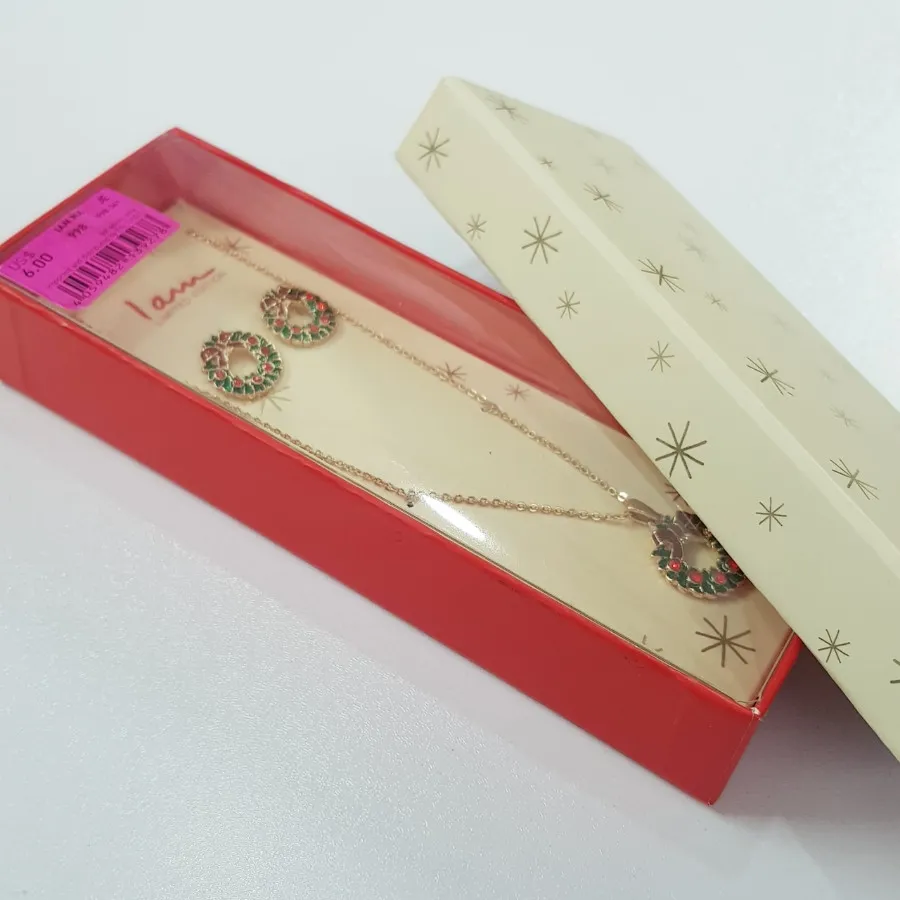 پک کادویی گردنبند گوشواره