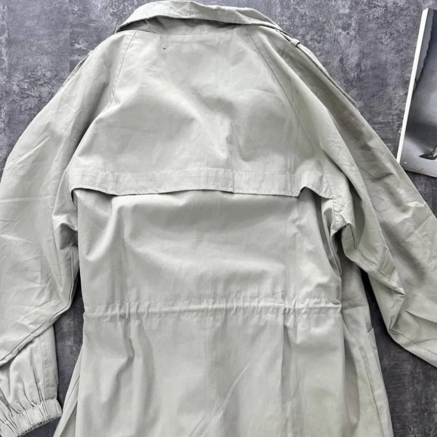 ترنچ کت بارانی کُره ای