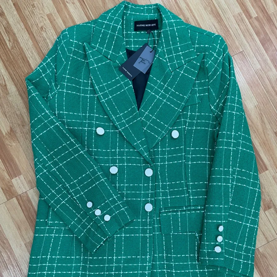 پالتو برند نعیمه محسنی