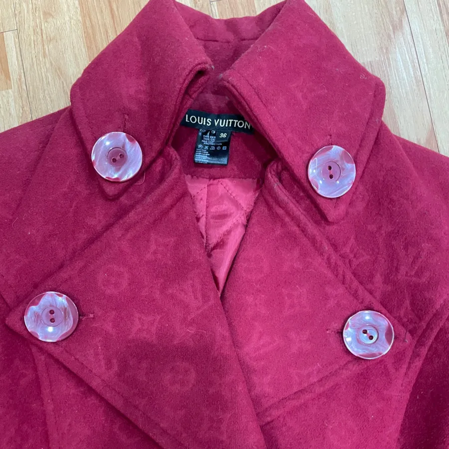 لویی ویتون زرشکی