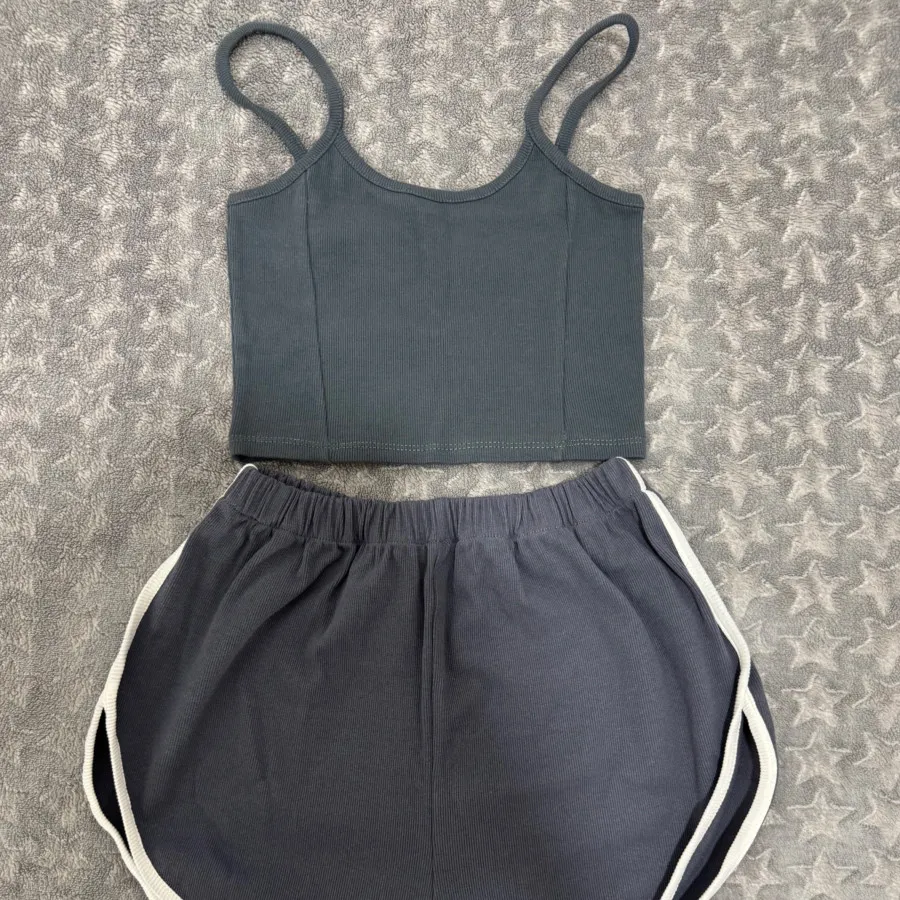 ست کراپ و شلوارک