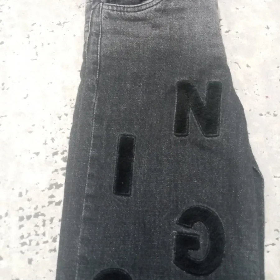 شلوار جین بچگانه