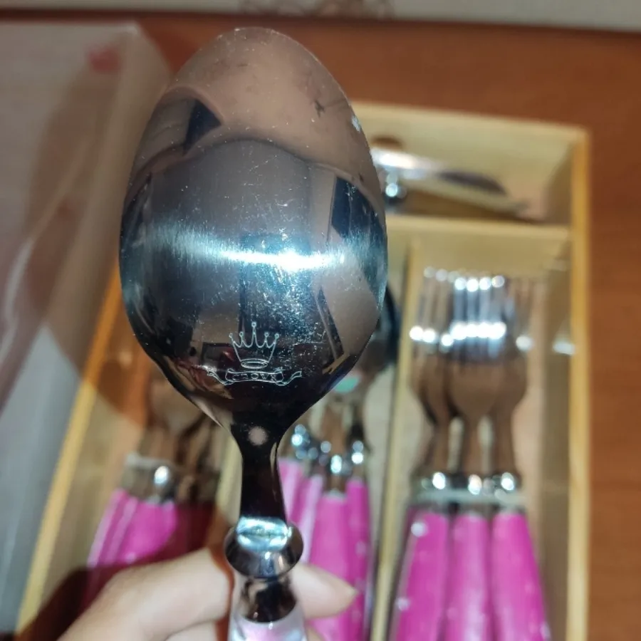 ست کارد و چنگال