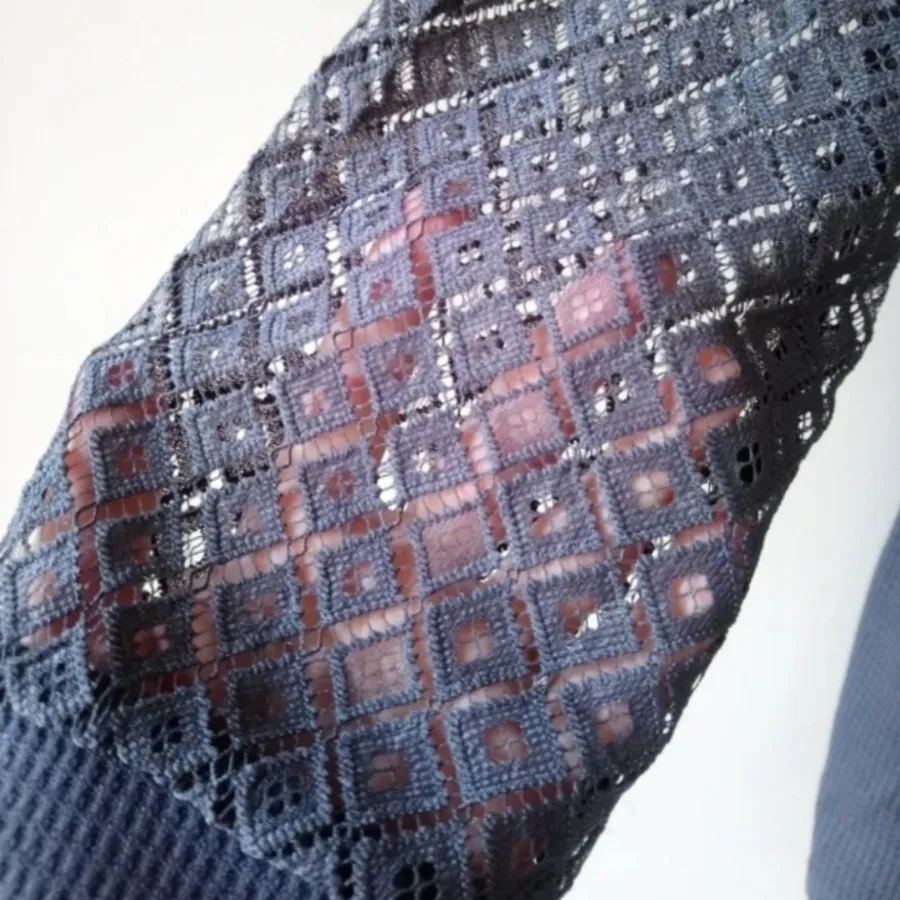 بلوز آستین دانتل زنانه