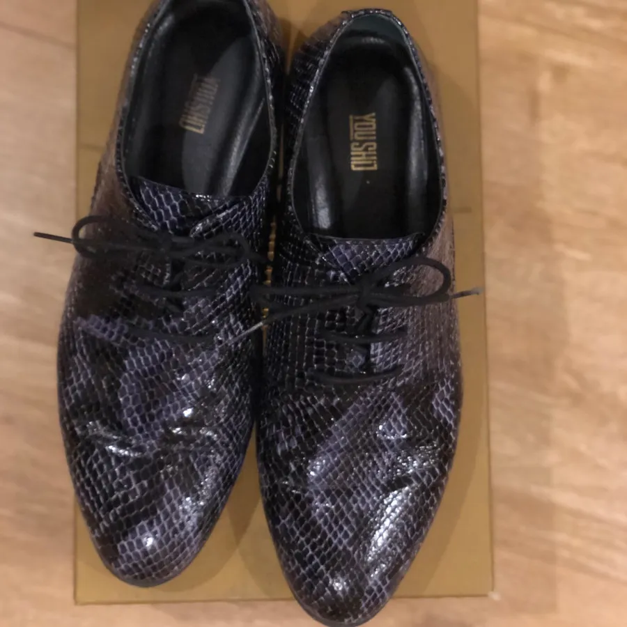 کفش چرم مارک