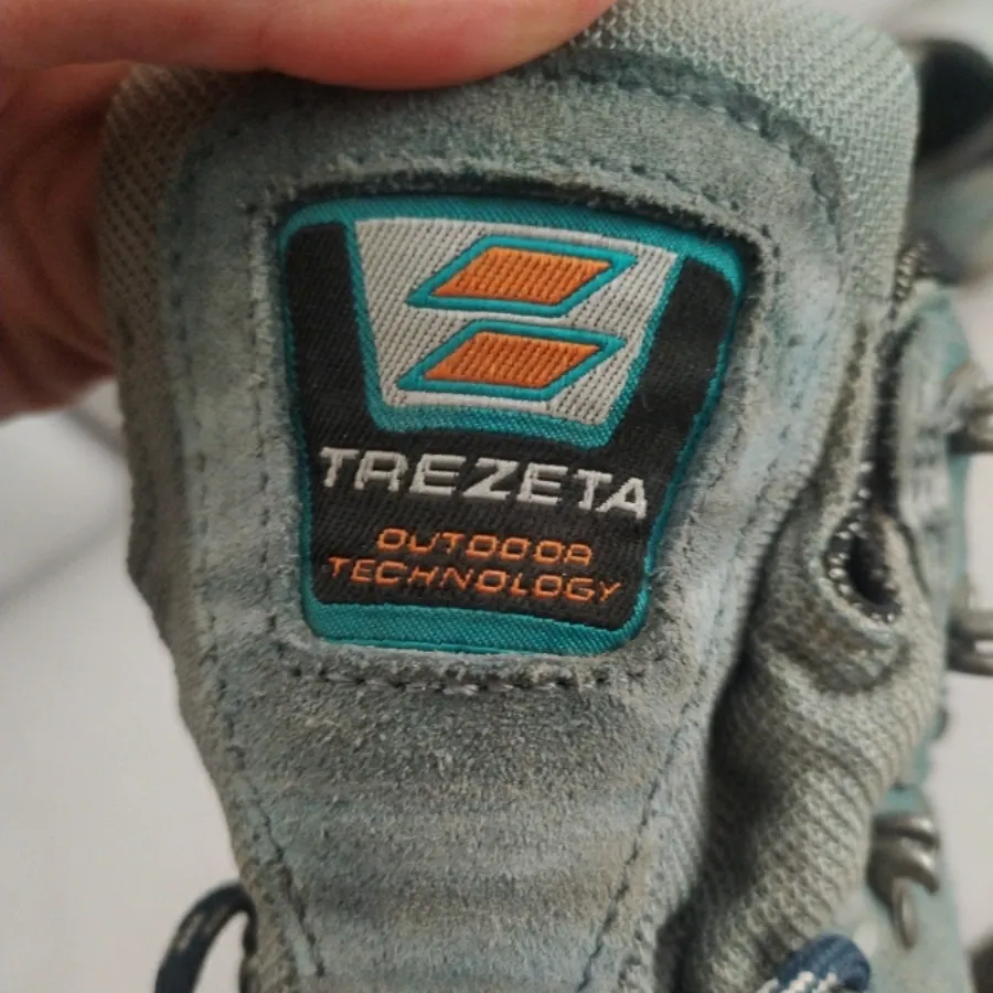 کفش کوهنوردی المانی