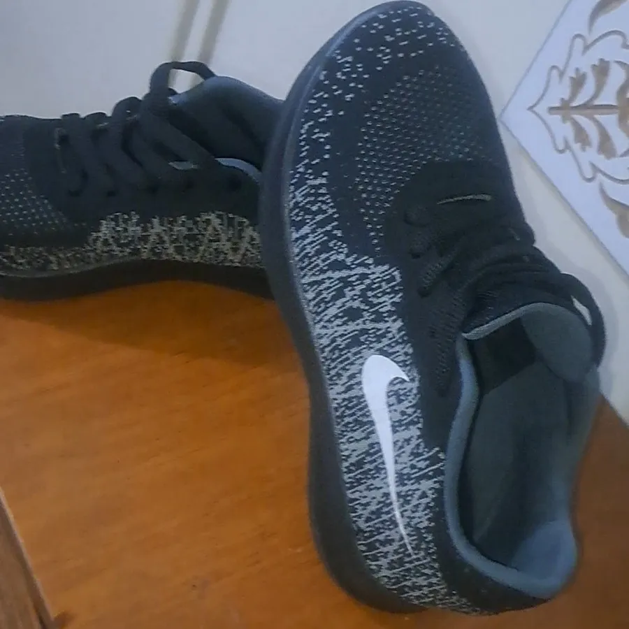 کتانی کتونی مشکی حراج