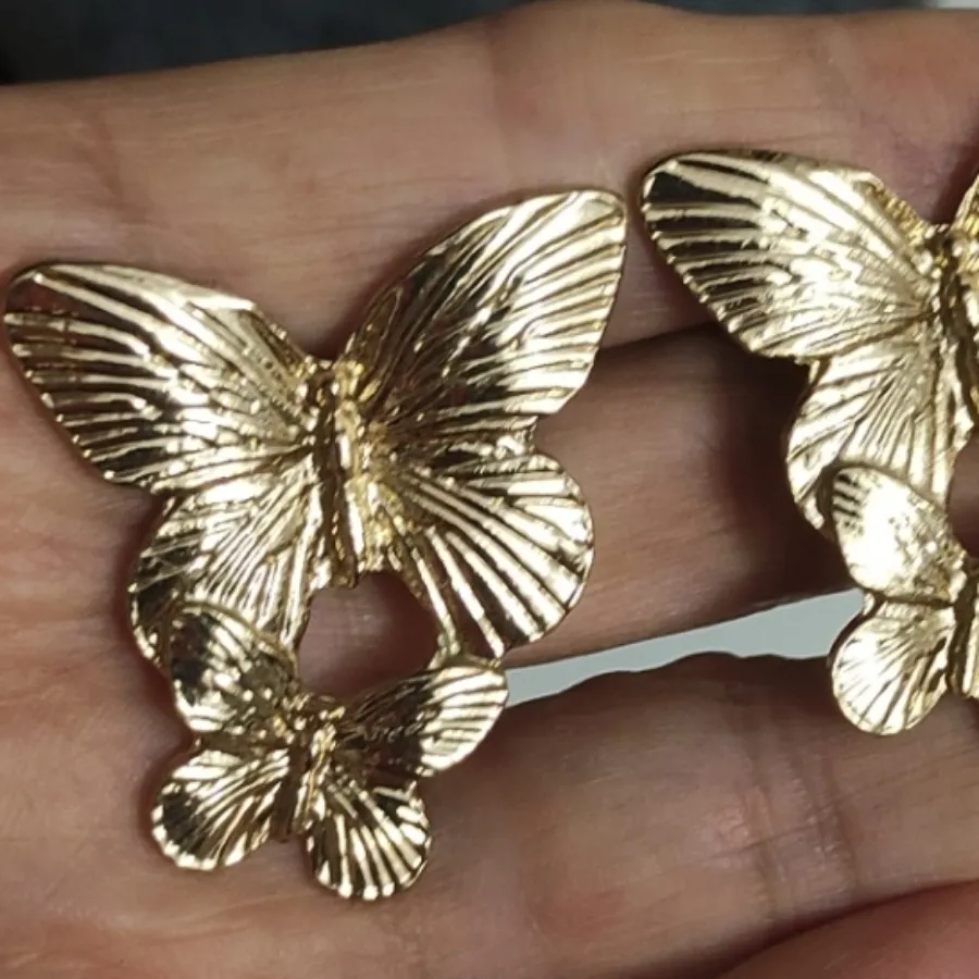 گوشواره میخی دو پروانه