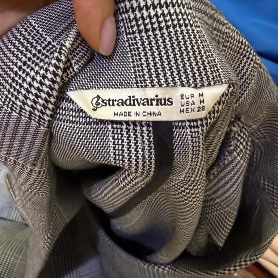 پیراهن استرادیوارس