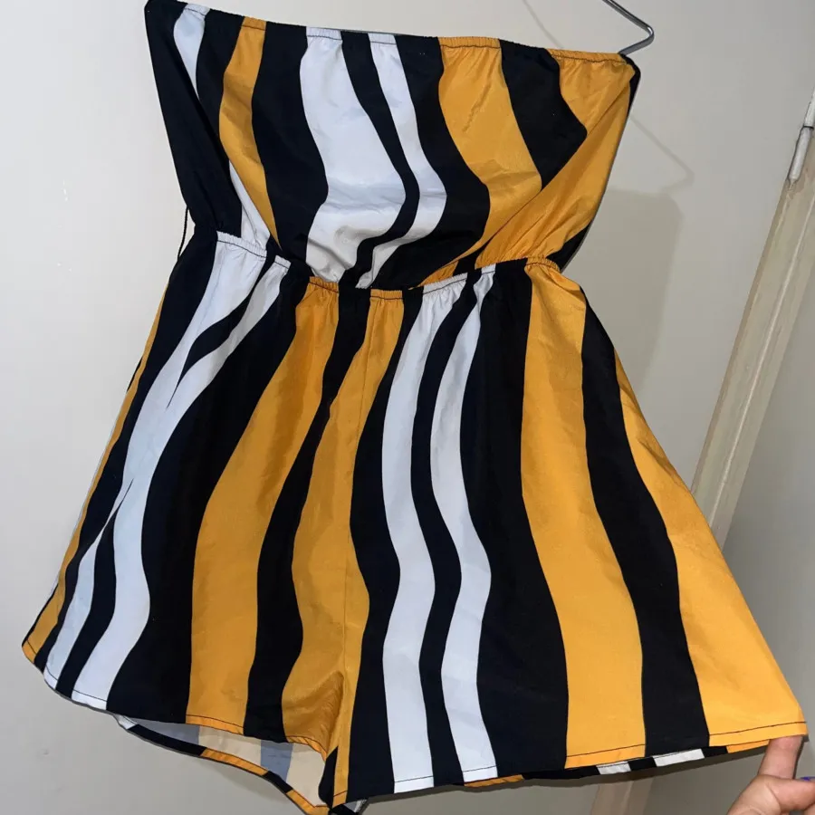 دکلته سرهمی شورتکی