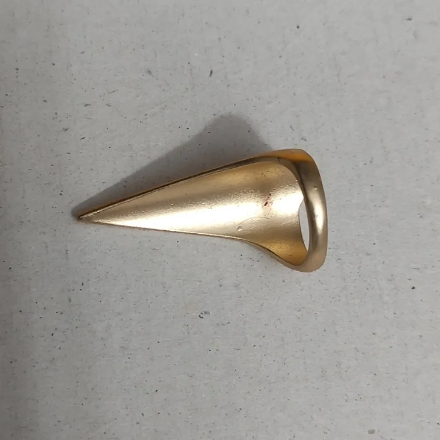 انگشتربرنجی نگین درشت خاص