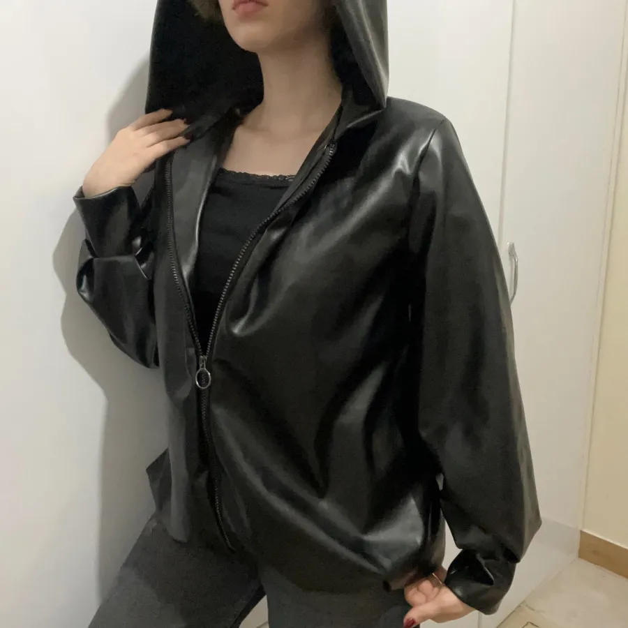 جکت چرم کلاهدار