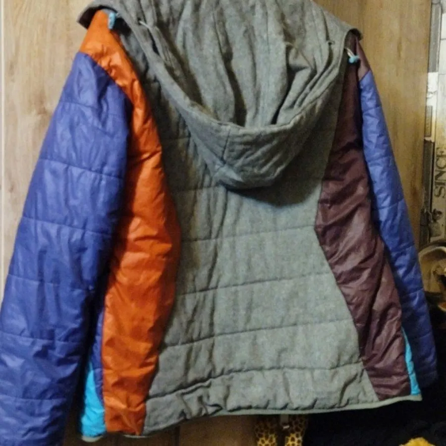 کاپشن آمریکایی
 حرفه ای