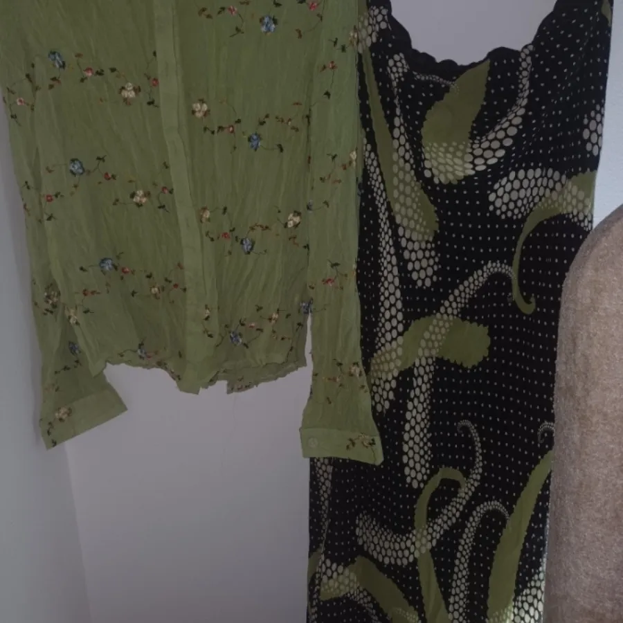 شونیز و دامن