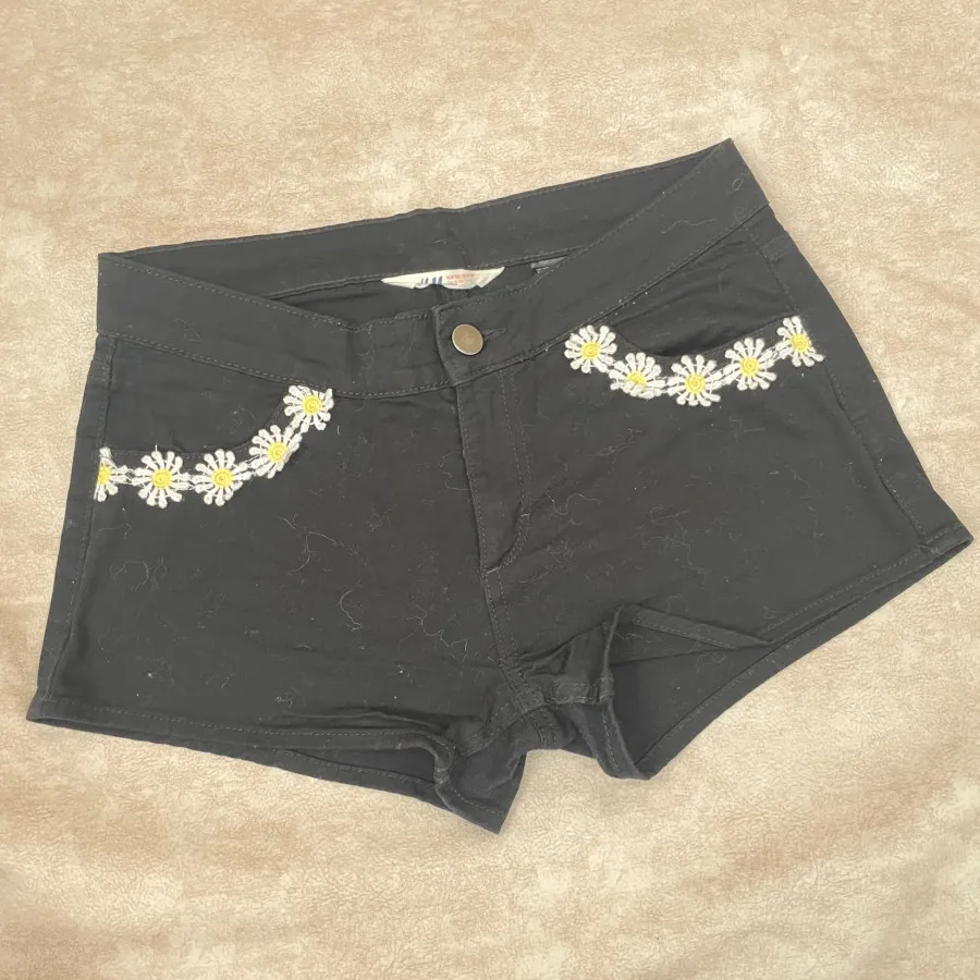 شورتک دخترانه