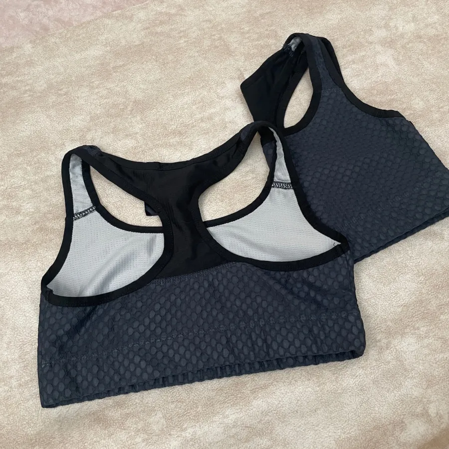 نیمتنه ورزشی