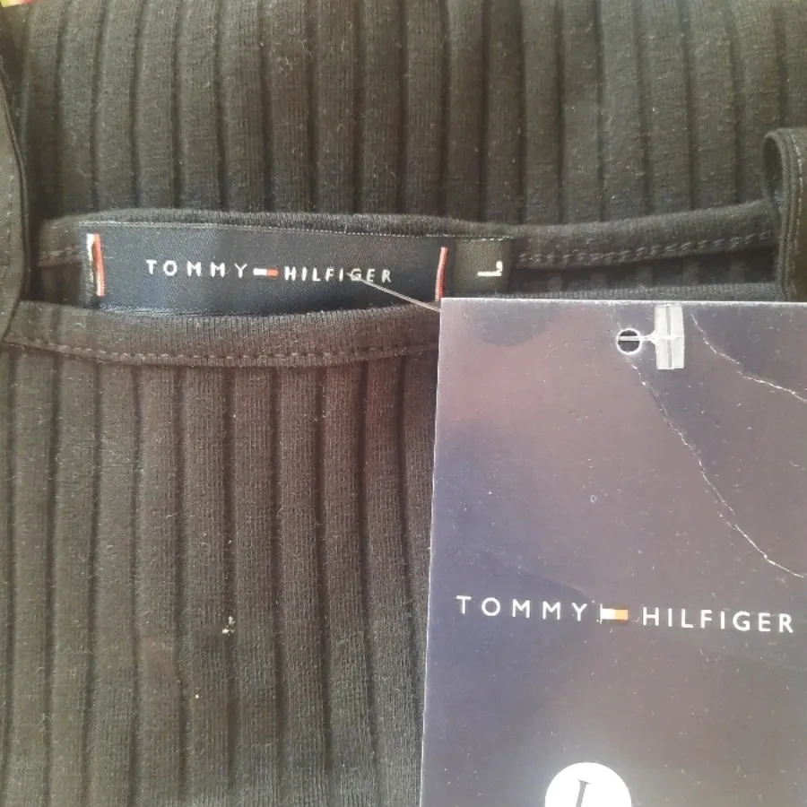 کژوال مارک TOMMY