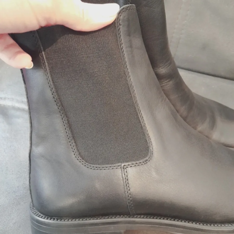 نیم بوت چرم مردانه