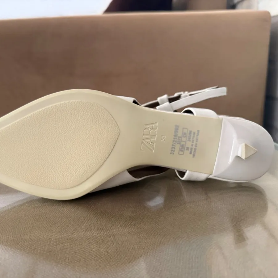 کفش برند زارا