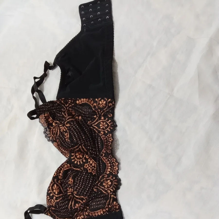 سوتین زنانه