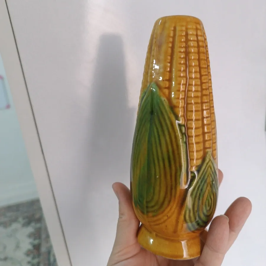 گلدان دکوری بسیارقدیمی