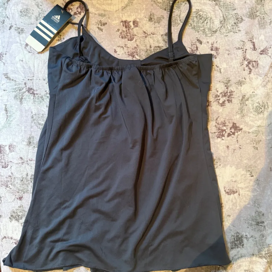 تاپ ورزشی adidas