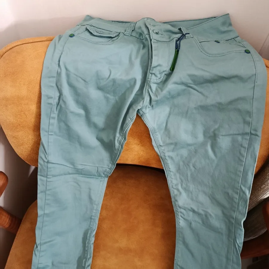 بارونی و شلوار