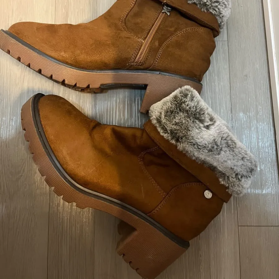 نیم بوت xti اسپانیایی