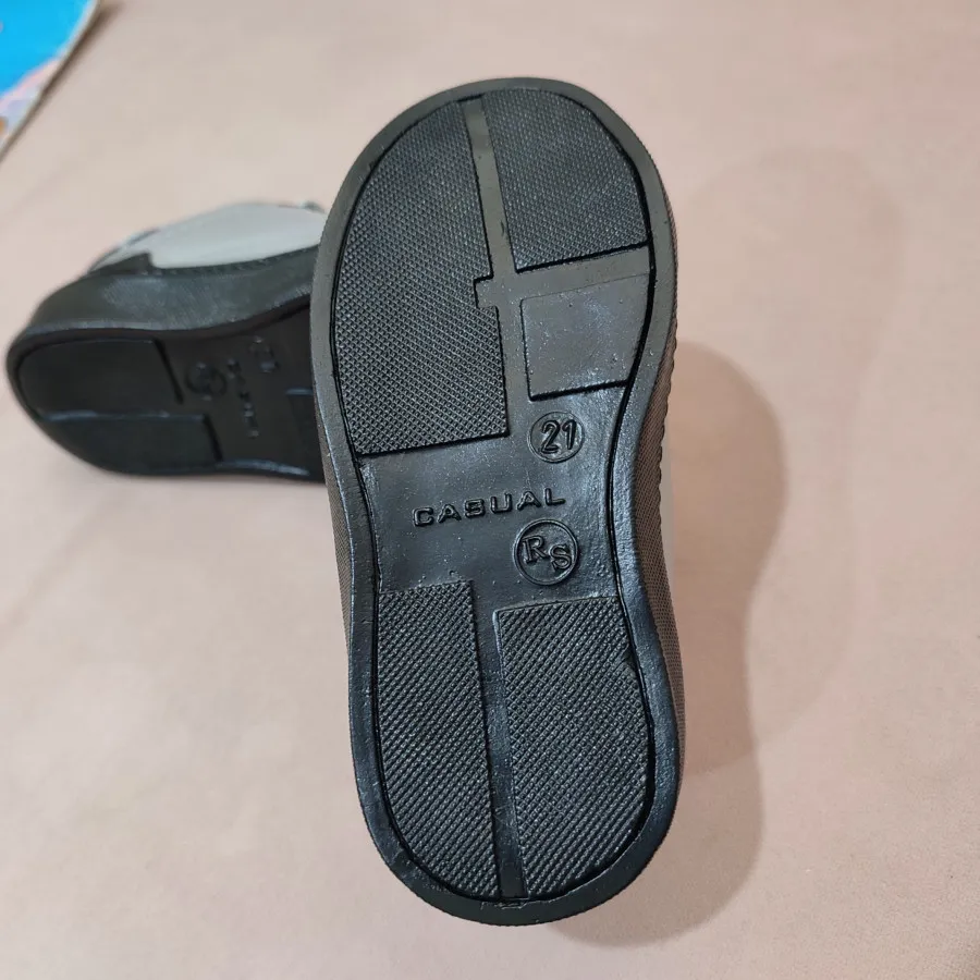 کفش بچگانه CK