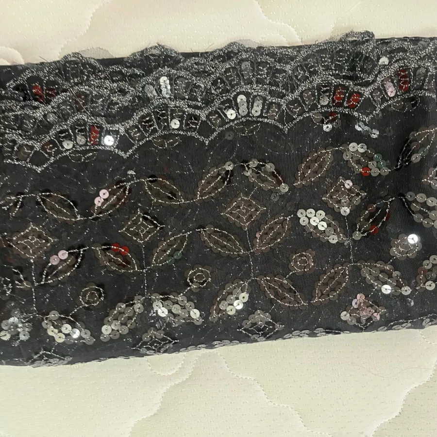 پارچه پولک دوزی