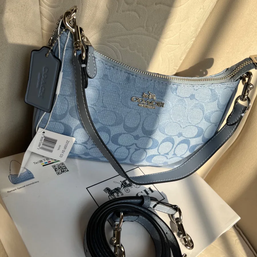 کیف زنانه کوچ آبی