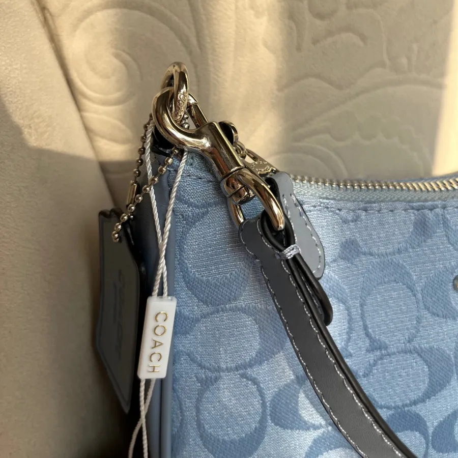 کیف زنانه کوچ آبی