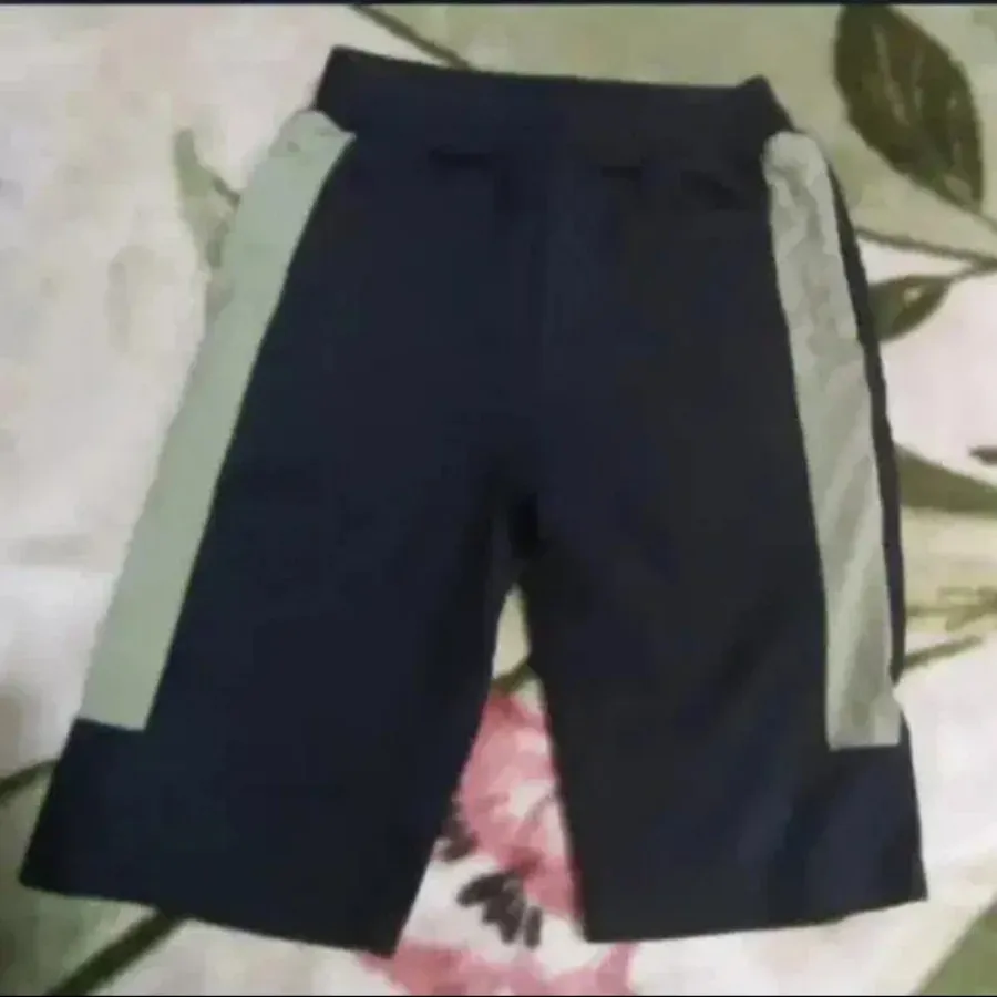 لباسهای بچگانه باهم